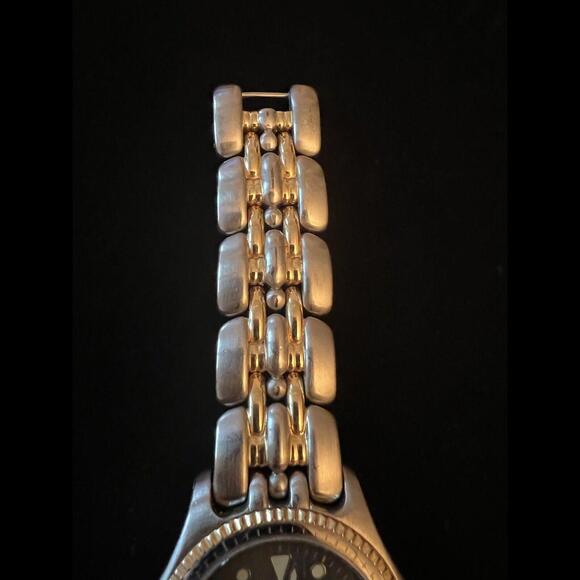 Citizen 5510 Quartz Date Watch with new battery - Picture 6 of 9